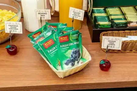 Democrat on Fontanka 104 2K - 93