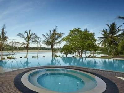 Amaranthe Bay Resort & Spa - 11