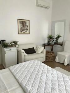 B&B Nike - Rooms Only - 18