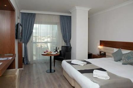 Residence - 77