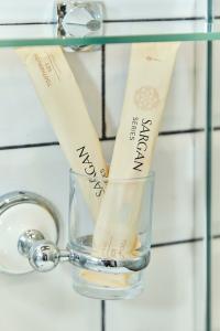 GrandWhite Apart - 92