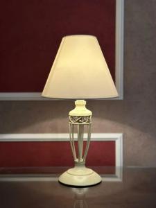 La Vie De Chateau - 76