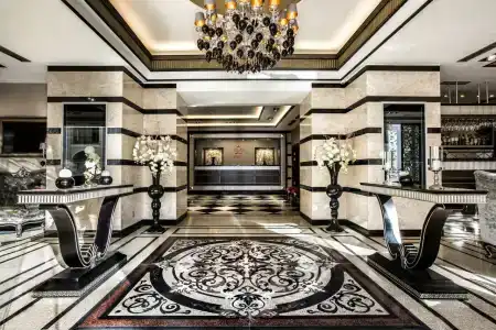 Majestic Boutique DeLuxe - 1