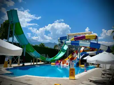 Sailor's Beach Club - 23