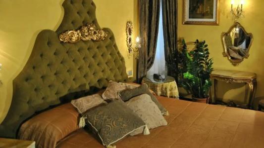 Boutique Campo de' Fiori - 72