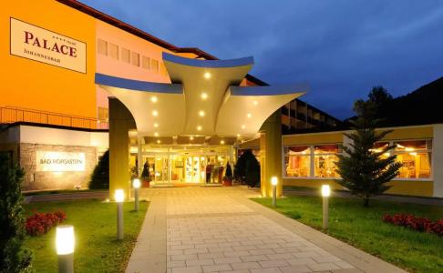 Johannesbad Palace - Kinder bis 11 kostenfrei - 0