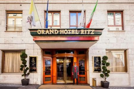 Radisson Blu GHR Rome - 13
