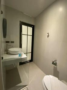 Sugar Ohana Poshtel - 59