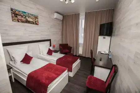 Red Fox na Vzlotnoy 2e - 48