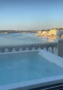 Sunny Wave Apartments - 8