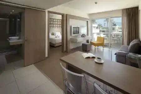 Melpo Antia & Suites - 16