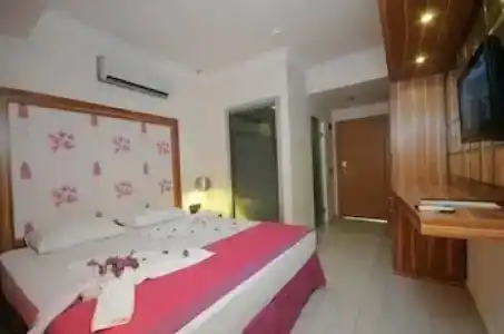 Cle Beach Boutique - 70