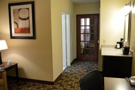 Stay Express Inn & Suites Houston Hobby Airport - 10