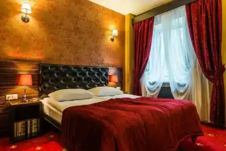 M-Otel' - 1