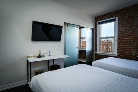 H by H Hospitality - 55
