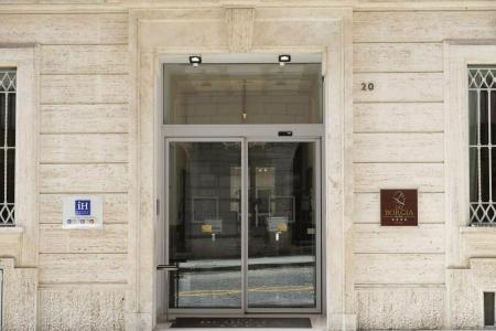 Leonardo Boutique Rome Monti - 11