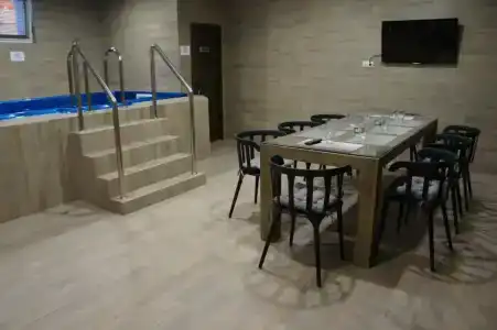 B&B Centre - 17