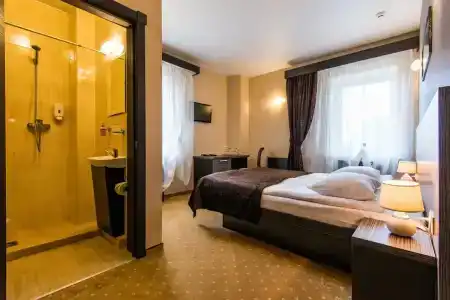 M-Otel' - 7