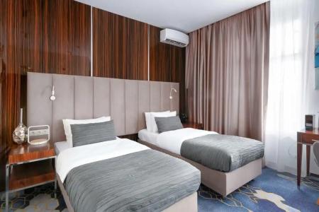 V&Rooftop lounge - 85