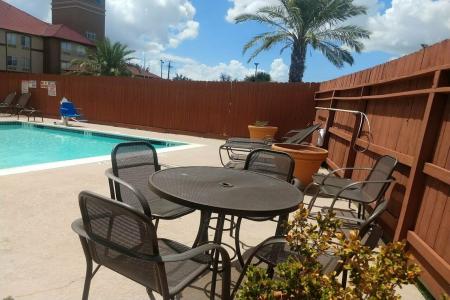 Stay Express Inn & Suites Houston Hobby Airport - 17