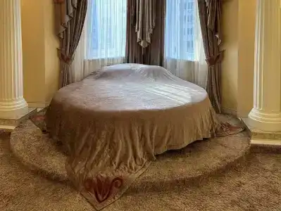 La Vie De Chateau - 84