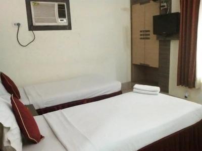 Executive Tower - 37