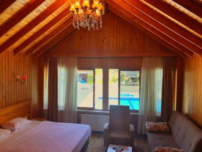 Sandal Otel - 72