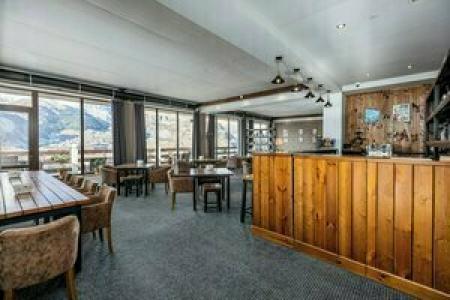 Alpine Lounge - 45