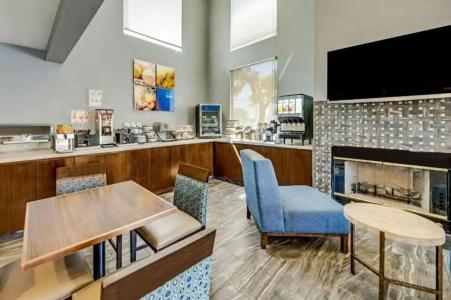 Comfort Inn Boardwalk - 15