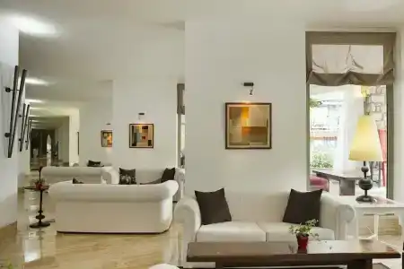 Marti la Perla - Adult Only+16 - 15