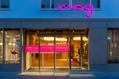 Moxy Paris Bastille - 5