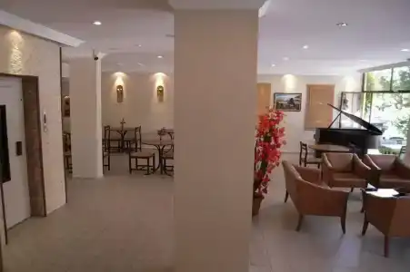 Kleopatra Carina - 31