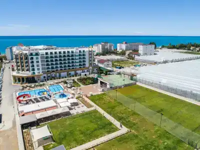 The Lumos Deluxe Resort & Spa - 47