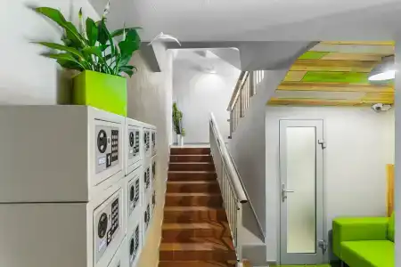 Live by Originals - 10