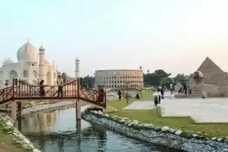 Holiday Inn Kolkata Airport, an IHG - 1