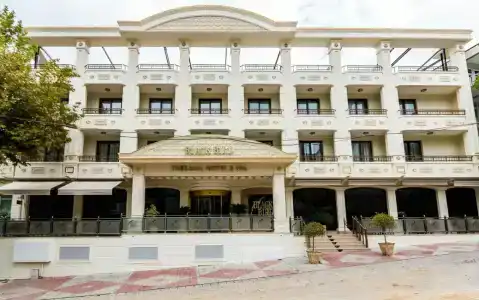 Black Bird Thermal & Spa - 42