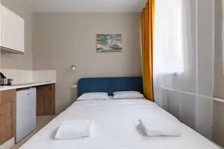 LeoHotels na Dubrovskoy - 4