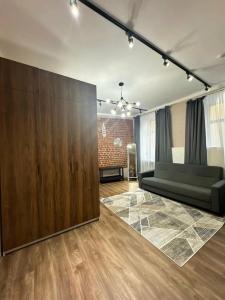 Victoria Lidval - 45