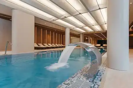 Gostinichnyij kompleks Grand Cascade - 76