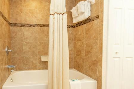 Coconut Cove All-Suite - 81