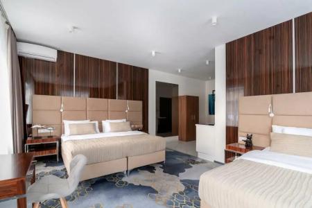 V&Rooftop lounge - 90