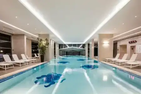 Charisma de Luxe - 46