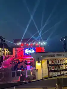 Sailor's Beach Club - 31