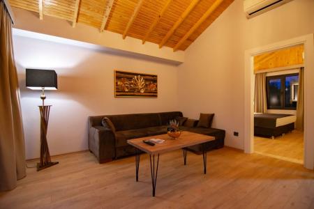 Sandal Otel - 38