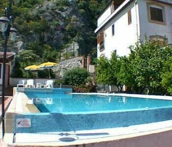 Villa Fiorita Boutique - 0