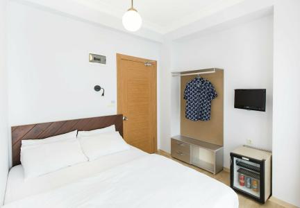 Bucoleon by Cheers - 92