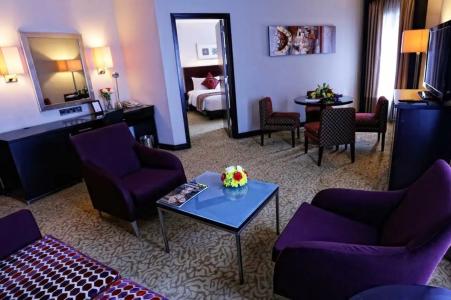 Ramada Plaza by Wyndham Dubai Deira - 36