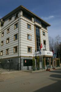 Sandal Otel - 34
