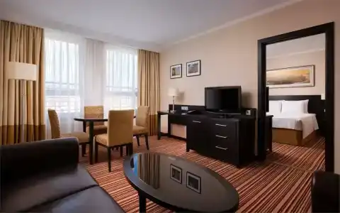 Courtyard by Marriott St Petersburg Center - 10