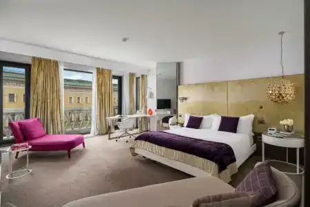 SO/ Saint Petersburg - 82